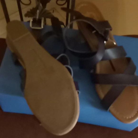 New Direction - Picture 2 of 3